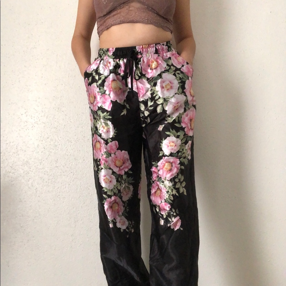 Silk Black & Floral Print Pants Sz M